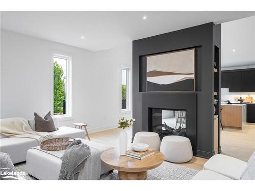 90 Findlay Drive, Collingwood, ON - Indoor Photo Showing Living Room With Fireplace