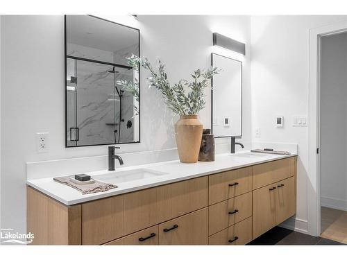 90 Findlay Drive, Collingwood, ON - Indoor Photo Showing Bathroom