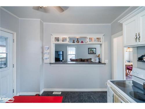 458 Manly Street, Midland, ON - Indoor Photo Showing Kitchen