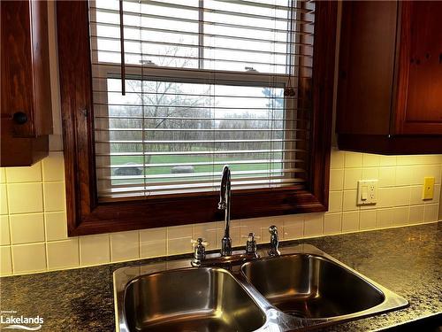 110-184 Snowbridge Way, The Blue Mountains, ON - Indoor Photo Showing Kitchen With Double Sink