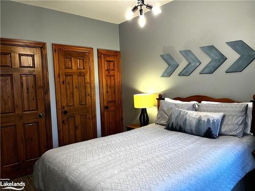 110-184 Snowbridge Way, The Blue Mountains, ON - Indoor Photo Showing Bedroom