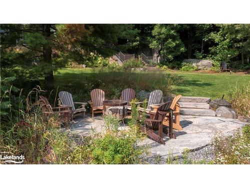 1080 Whitehead Road, Gravenhurst, ON - Outdoor With Backyard