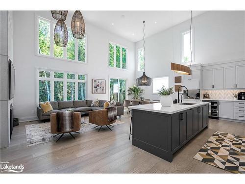 107 Tekiah Road, Clarksburg, ON - Indoor Photo Showing Kitchen