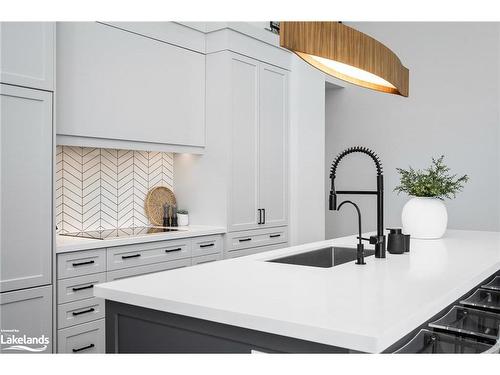 107 Tekiah Road, Clarksburg, ON - Indoor Photo Showing Kitchen