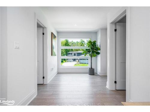 107 Tekiah Road, Clarksburg, ON - Indoor Photo Showing Other Room