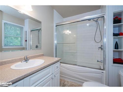 28 Caribou Trail, Wasaga Beach, ON - Indoor Photo Showing Bathroom