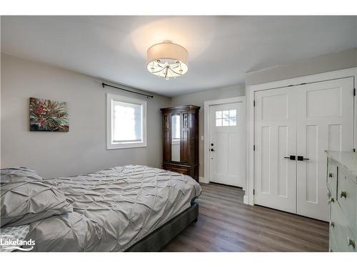 260 Bay Street, Gravenhurst, ON - Indoor Photo Showing Bedroom