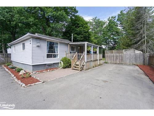 60 Laidlaw Street, Wasaga Beach, ON - Outdoor