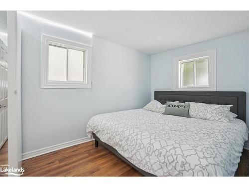 60 Laidlaw Street, Wasaga Beach, ON - Indoor Photo Showing Bedroom