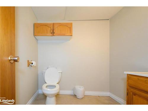 39 Glenwood Drive, Huntsville, ON - Indoor Photo Showing Bathroom