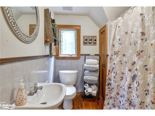 1658 Housey'S Rapids Road, Gravenhurst, ON - Indoor Photo Showing Bathroom
