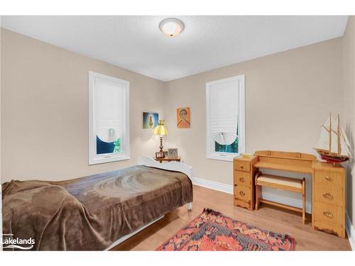 34 Coutnac Crescent, Tiny, ON - Indoor Photo Showing Bedroom