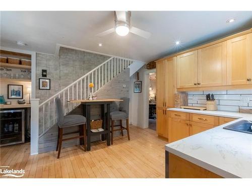 643 North Mary Lake Road, Huntsville, ON - Indoor Photo Showing Kitchen