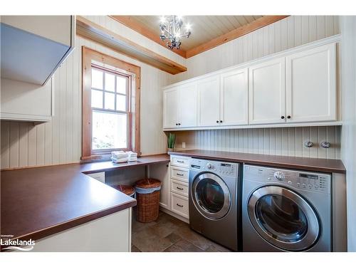 1902 Foxpoint Road, Dwight, ON - Indoor Photo Showing Laundry Room