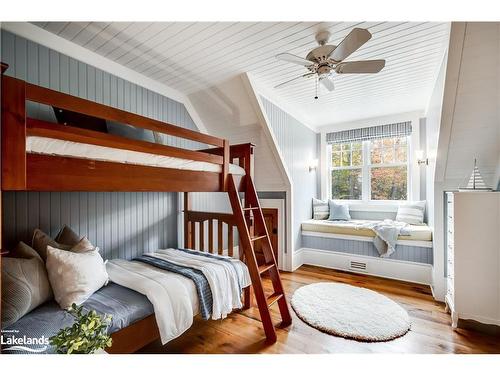 1902 Foxpoint Road, Dwight, ON - Indoor Photo Showing Bedroom