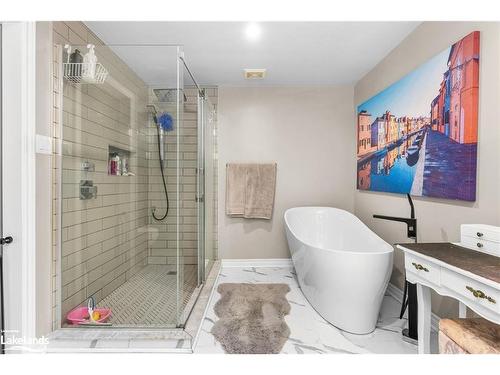 256 Woodland Drive, Huntsville, ON - Indoor Photo Showing Bathroom