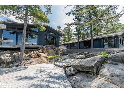 4 B415 Bernyk Island, Archipelago South, ON - Outdoor