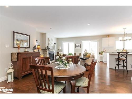 52 29Th Street N, Wasaga Beach, ON - Indoor Photo Showing Dining Room