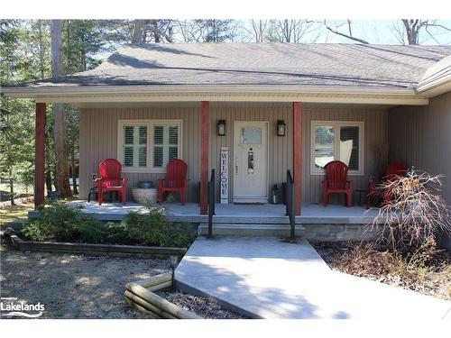 52 29Th Street N, Wasaga Beach, ON - Outdoor With Deck Patio Veranda