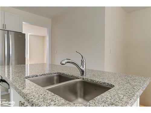 77 Sun Valley Avenue, Wasaga Beach, ON - Indoor Photo Showing Kitchen With Double Sink