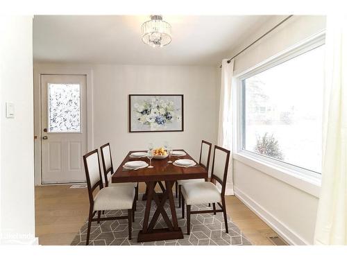 23 Trefoil Drive, Innisfil, ON - Indoor Photo Showing Dining Room