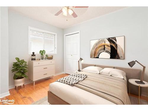 45 Dyer Drive, Wasaga Beach, ON - Indoor Photo Showing Bedroom