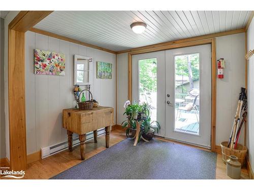 260 Woodland Drive, Huntsville, ON - Indoor Photo Showing Living Room