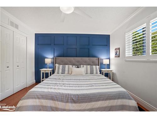 18 Royal Beech Drive, Wasaga Beach, ON - Indoor Photo Showing Bedroom