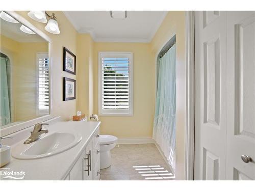 18 Royal Beech Drive, Wasaga Beach, ON - Indoor Photo Showing Bathroom