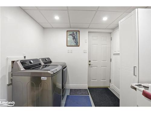 18 Royal Beech Drive, Wasaga Beach, ON - Indoor Photo Showing Laundry Room