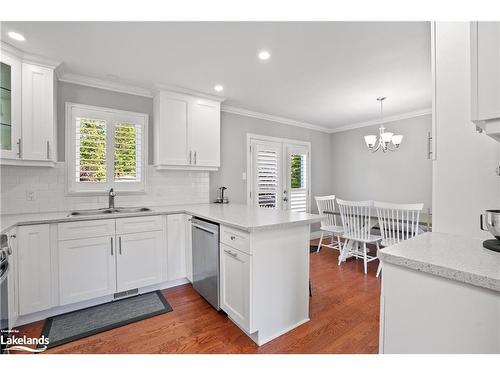 18 Royal Beech Drive, Wasaga Beach, ON - Indoor Photo Showing Kitchen With Double Sink With Upgraded Kitchen