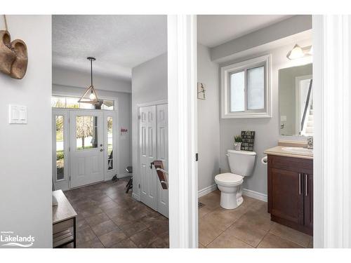 38 Sherwood Street, Collingwood, ON - Indoor Photo Showing Bathroom