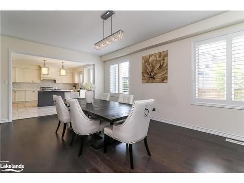 118 Allegra Drive, Wasaga Beach, ON - Indoor Photo Showing Dining Room