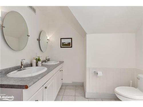 54 Logging Trail, Huntsville, ON - Indoor Photo Showing Bathroom