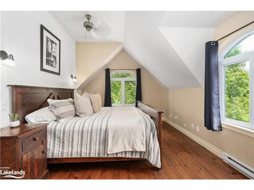 54 Logging Trail, Huntsville, ON - Indoor Photo Showing Bedroom