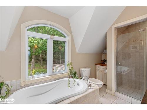 54 Logging Trail, Huntsville, ON - Indoor Photo Showing Bathroom