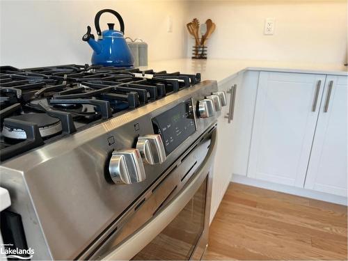 106 Stoneleigh Drive, The Blue Mountains, ON - Indoor Photo Showing Kitchen