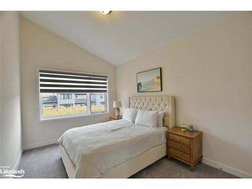 106 Stoneleigh Drive, The Blue Mountains, ON - Indoor Photo Showing Bedroom