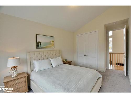 106 Stoneleigh Drive, The Blue Mountains, ON - Indoor Photo Showing Bedroom