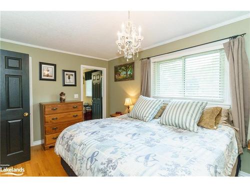 25 Kaye Road, Bracebridge, ON - Indoor Photo Showing Bedroom