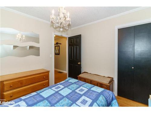 25 Kaye Road, Bracebridge, ON - Indoor Photo Showing Bedroom