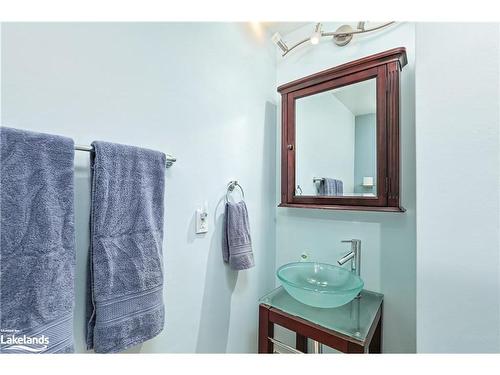 818-32 Dawson Drive, Collingwood, ON -  Photo Showing Bathroom