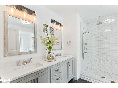 103303 Grey 18 Road, Owen Sound, ON - Indoor Photo Showing Bathroom