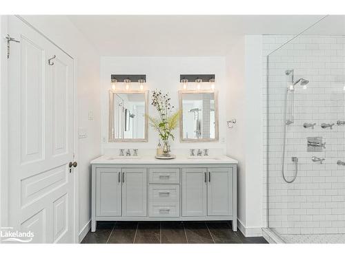 103303 Grey 18 Road, Owen Sound, ON - Indoor Photo Showing Bathroom