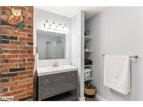 103303 Grey 18 Road, Owen Sound, ON - Indoor Photo Showing Bathroom