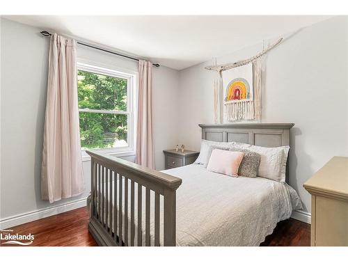 103303 Grey 18 Road, Owen Sound, ON - Indoor Photo Showing Bedroom