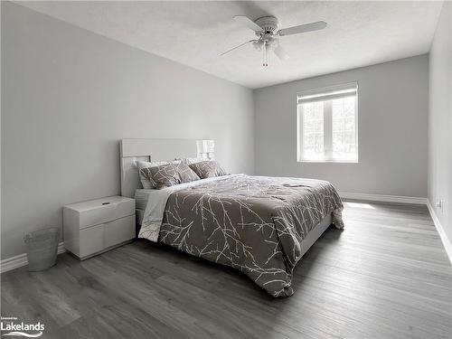 2-209318 26 Highway, The Blue Mountains, ON - Indoor Photo Showing Bedroom