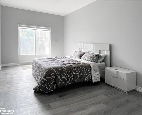 2-209318 26 Highway, The Blue Mountains, ON - Indoor Photo Showing Bedroom