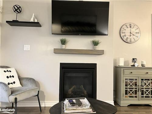 206-2 Anchorage Crescent, Collingwood, ON - Indoor Photo Showing Living Room With Fireplace