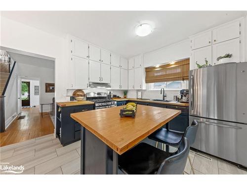 354 Queen Street, Midland, ON - Indoor Photo Showing Kitchen